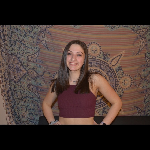 Meet your Posher, Amanda - Picture 5 of 6